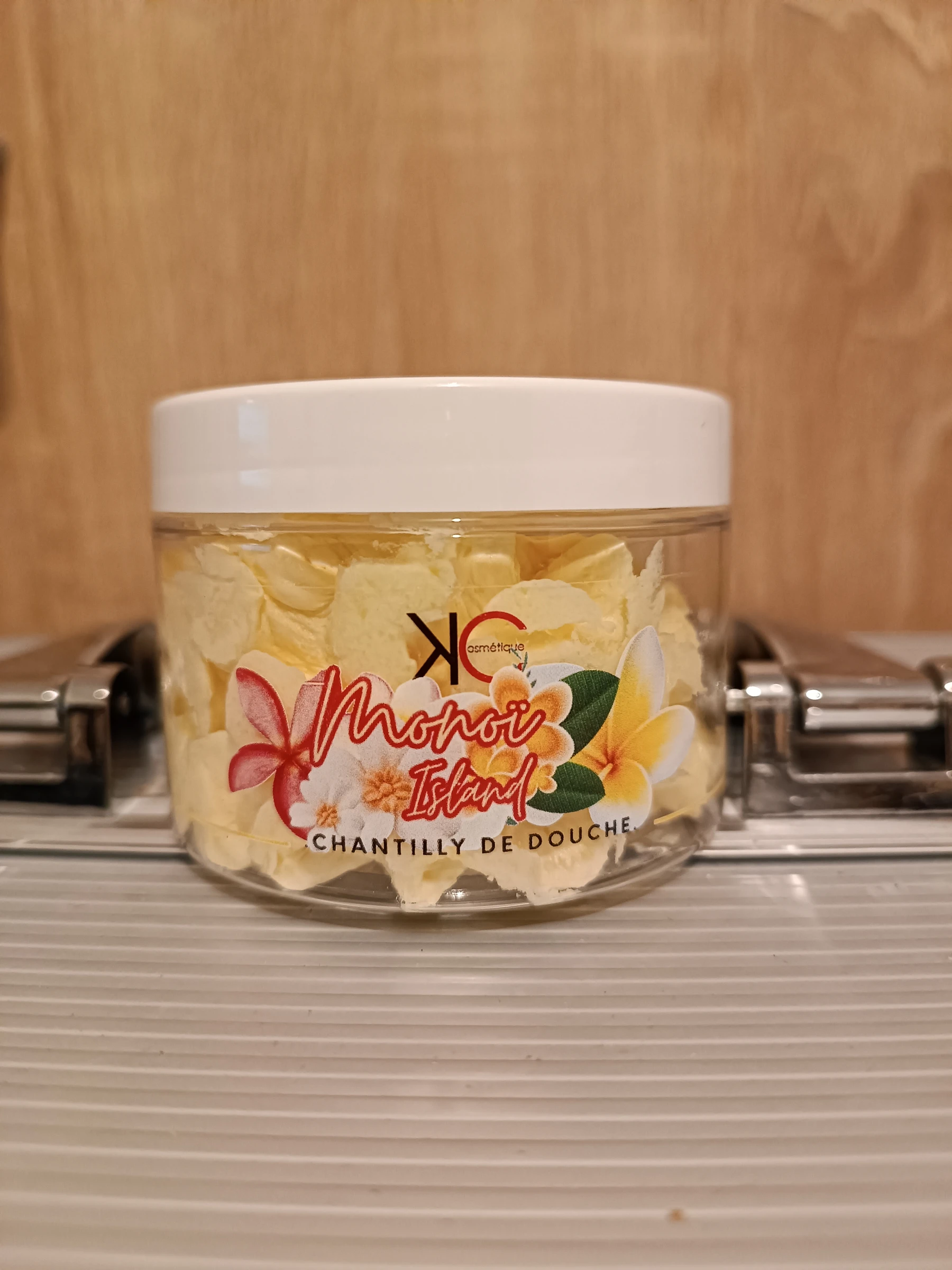 Chantilly de douche monoï island